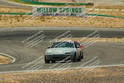 media/May-31-2025-CalClub SCCA (Sat) [[2c1a04e1ee]]/Qualifying/Group 5/Turn 4/